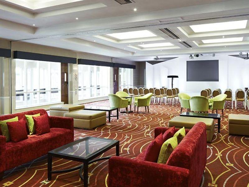 Delta Hotels By Marriott Peterborough Exterior photo