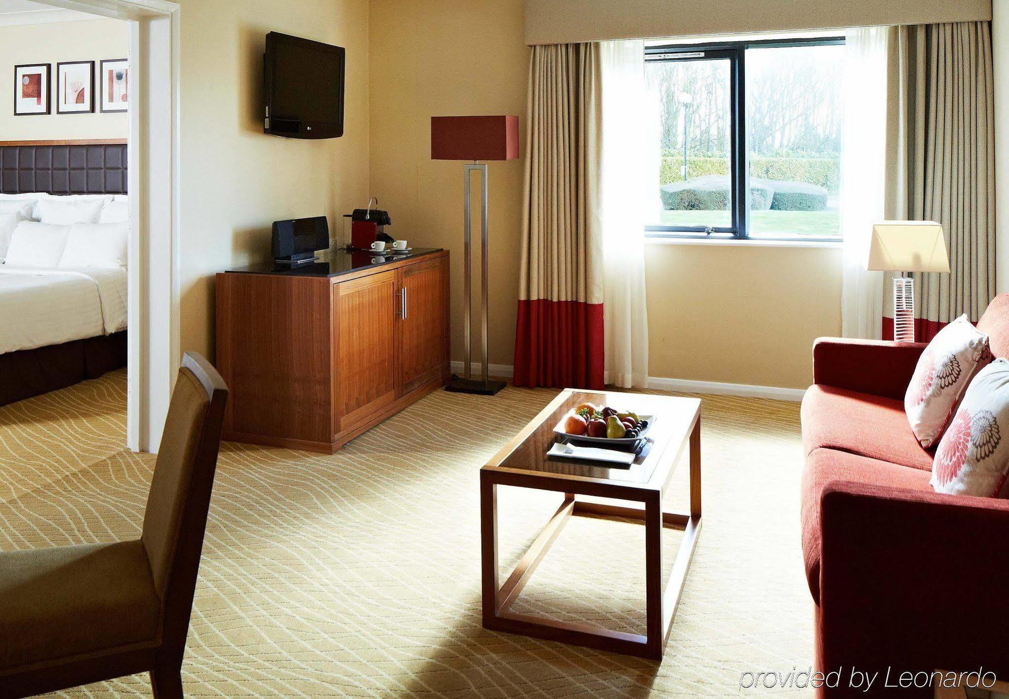 Delta Hotels By Marriott Peterborough Exterior photo